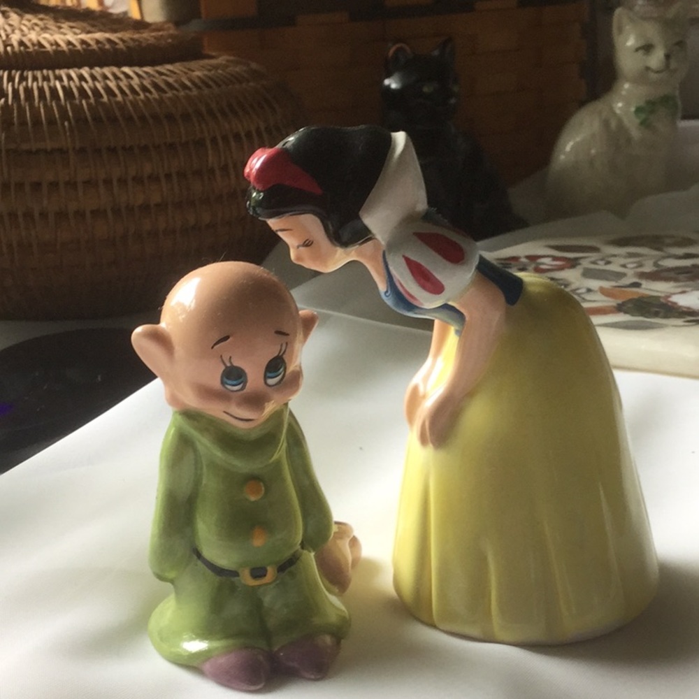 Vintage Disney Snow & Dopey salt & pepper shakers